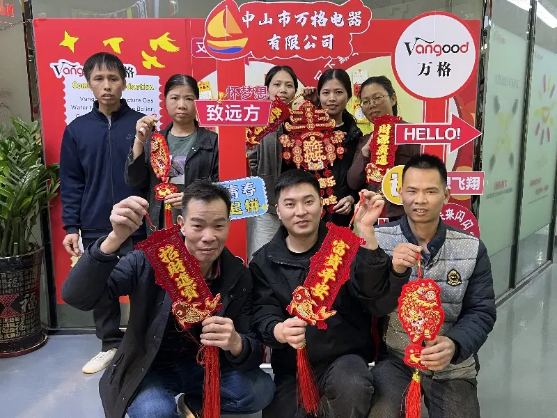 Vangood Employees Spread New Year Cheer with Festive Spring Festival Decorations