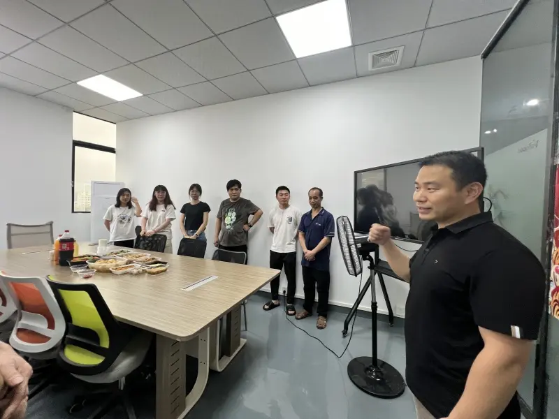 Vangood Company Cheers Up Its Employees In The Performance Competition